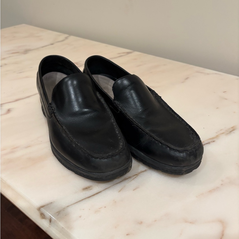 Men’s Skechers size 10M